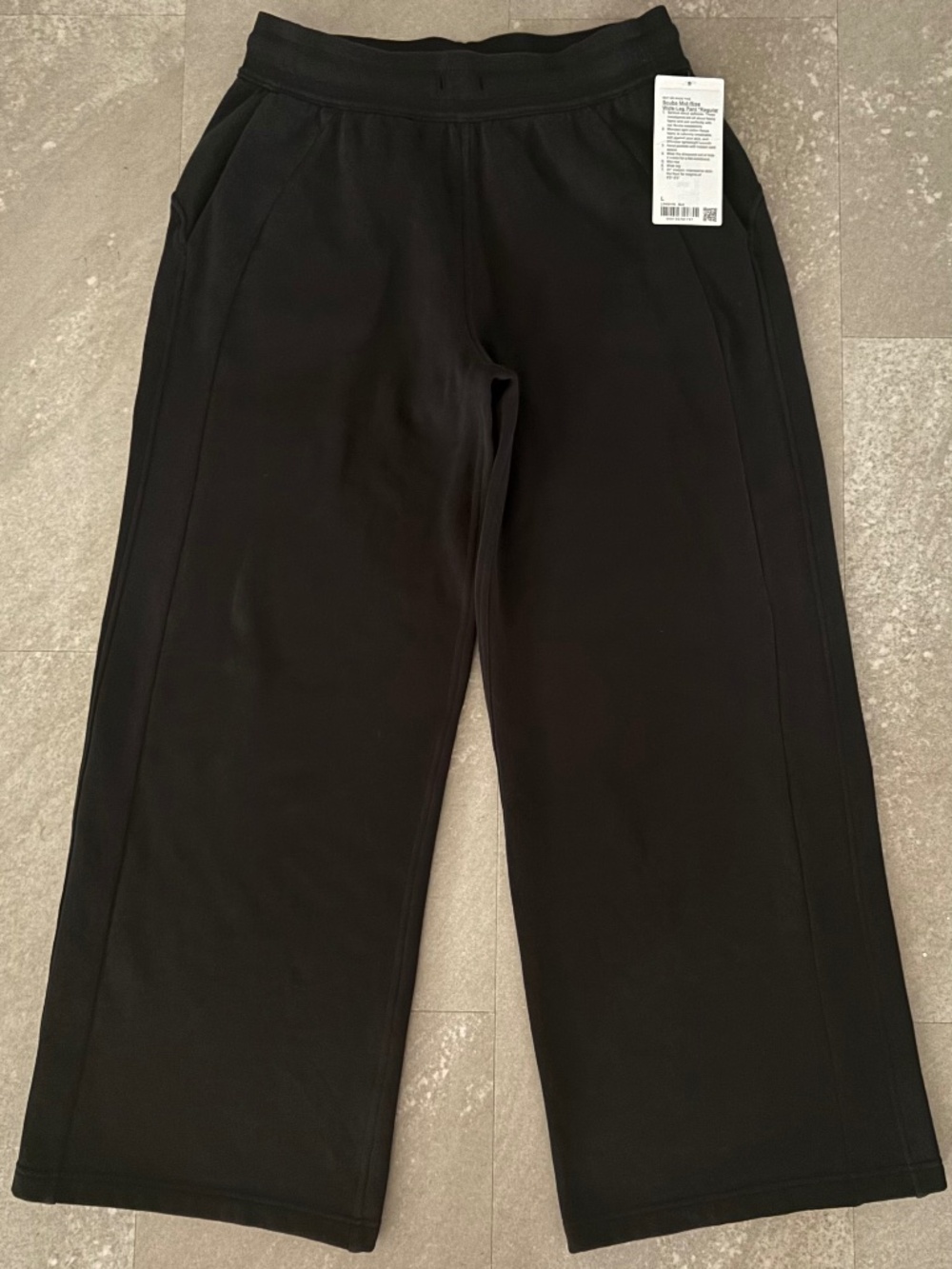 Lululemon Scuba Mid- Rise Wide-Leg Pant *Regular